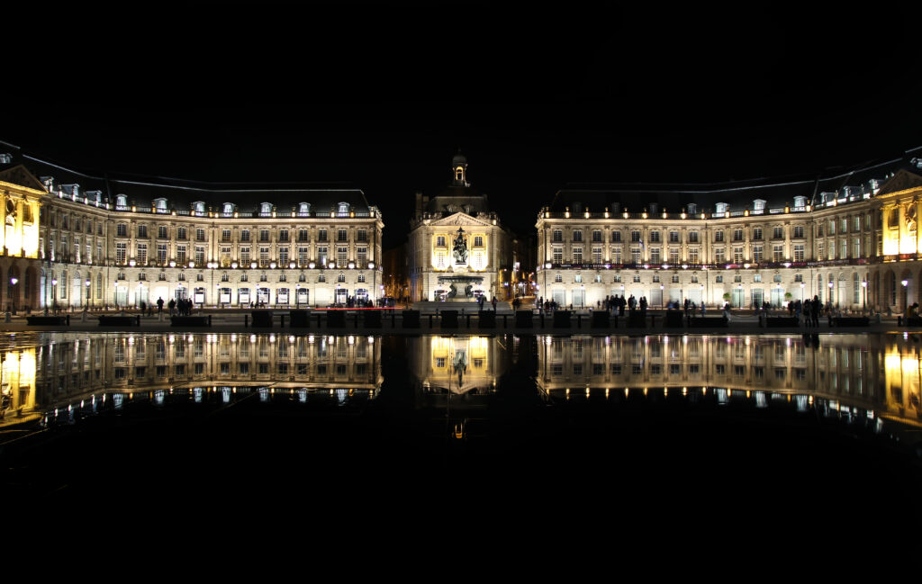 La place de la Bourse de Bordeaux.