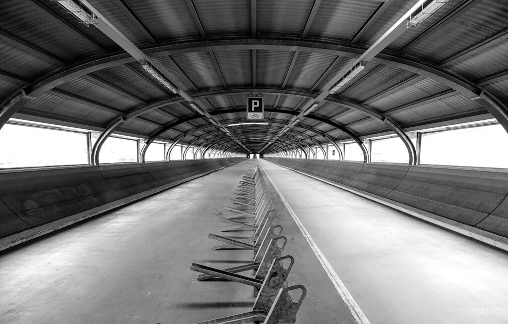 Véloparking, gare de Genève-Sécheron.